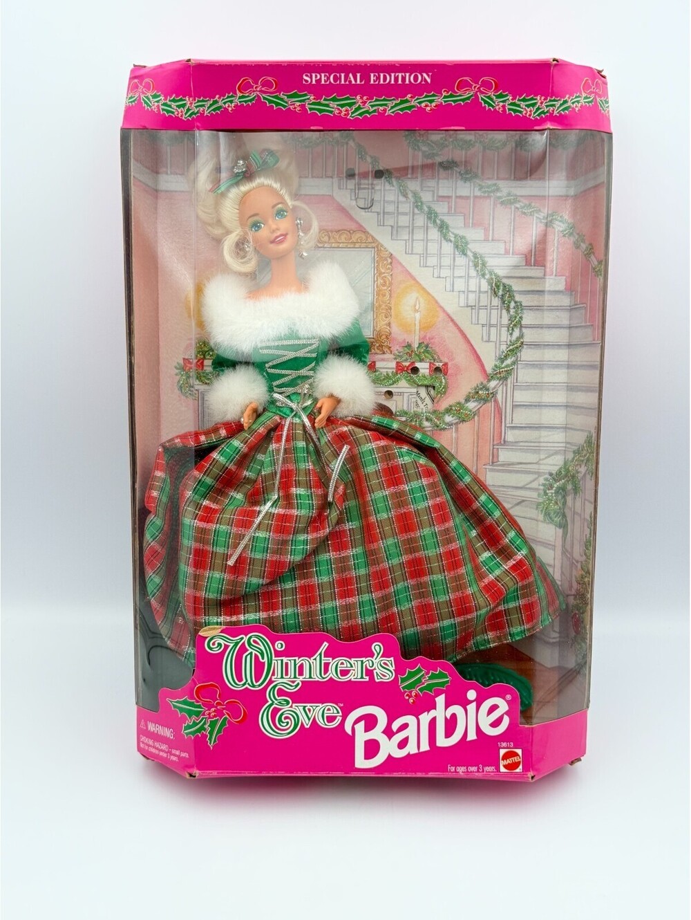 Vintage 1996 Holiday Season Barbie Doll Special Edition Mattel 15581 NRFB